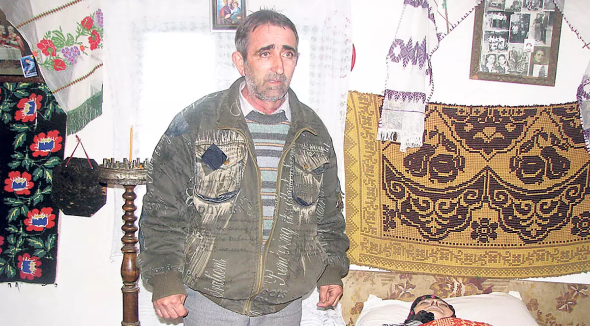 A murit când şi-a văzut nepotul în ştreang