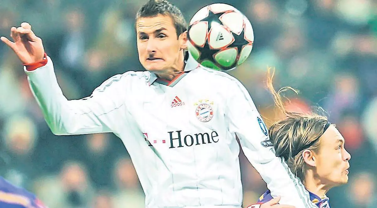 Fiorentina, furată pe faţă de arbitrii, la Munchen