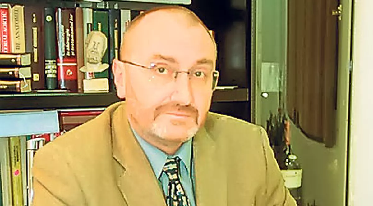 Medicul Ioan Lascăr și managerul din 2013 a Spitalului Floreasca au fost trimiși în judecată în dosarul barocamerei