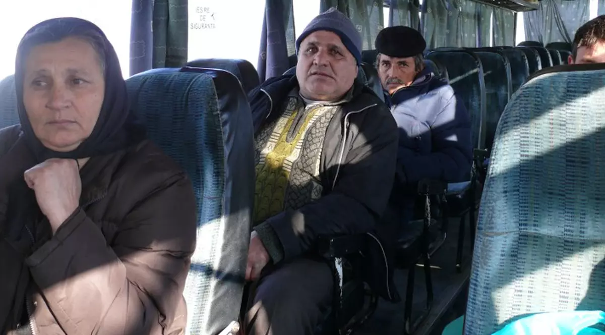 20 de persoane, înzăpezite în Mehedinţi