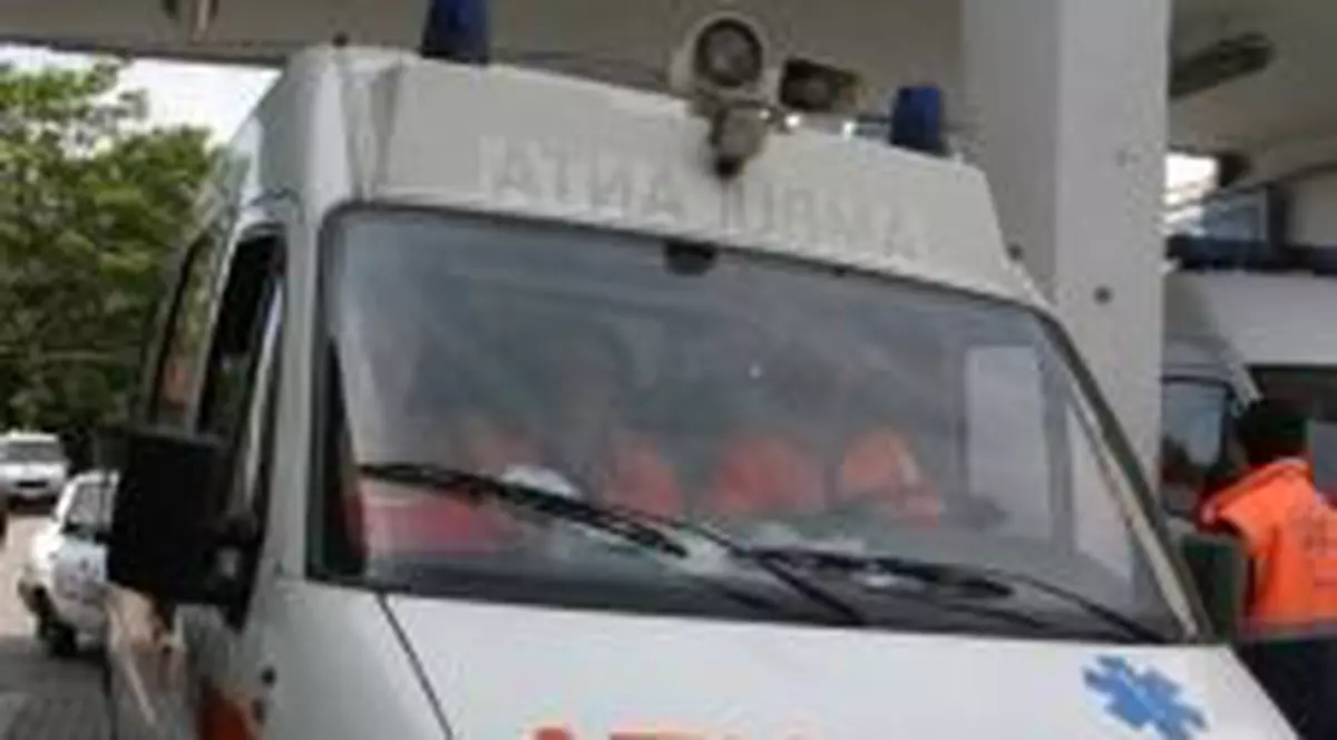 Accidentat de maşina din care fura