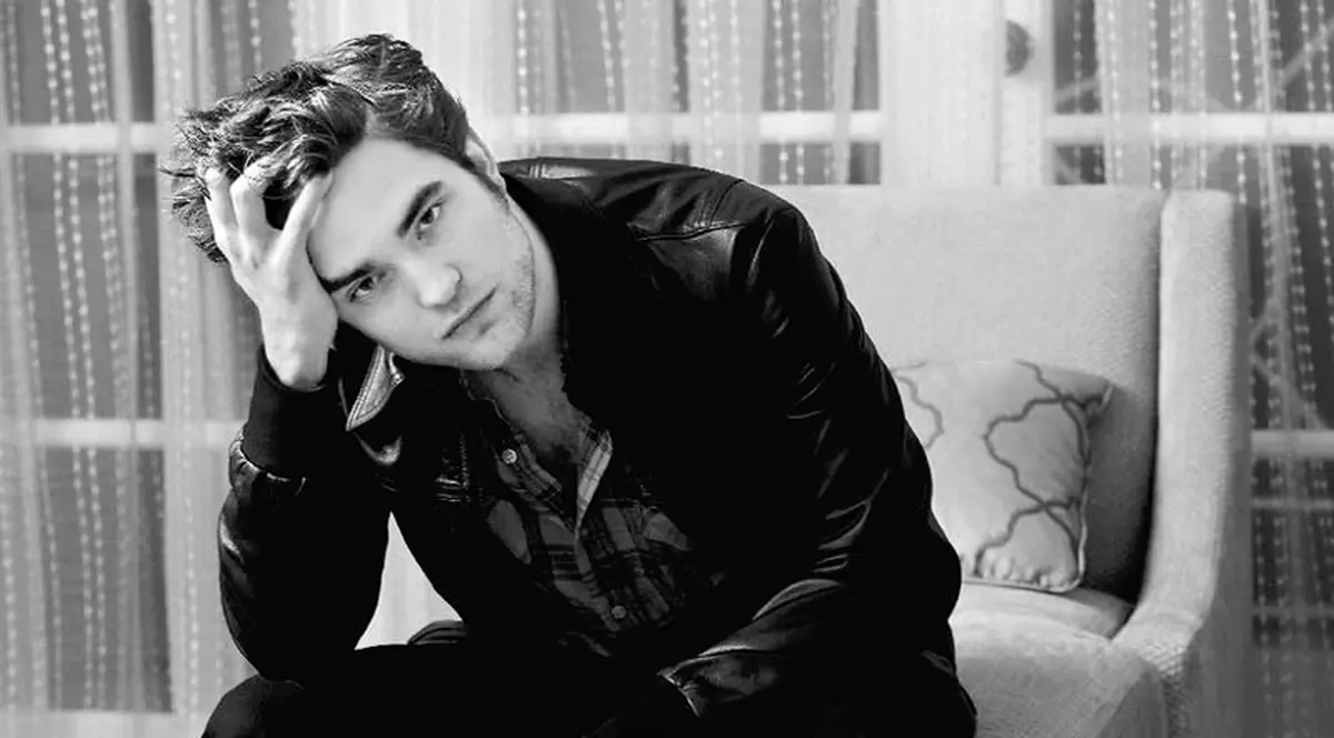 Robert Pattinson are cinci bodyguarzi