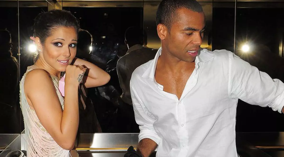 Cheryl Cole regretă că nu are un copil cu Ashley