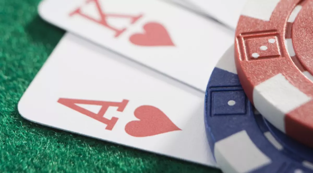 La 8 ani a câştigat 500.000 $ la poker on-line