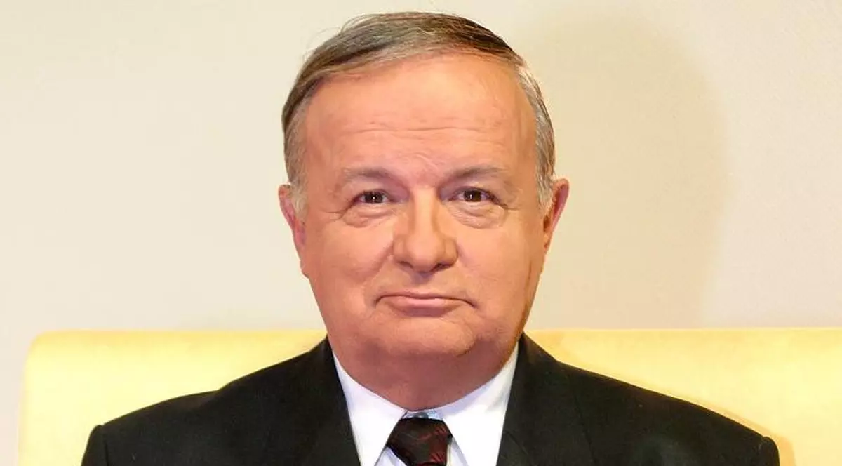 La mulţi ani, Cristian Ţopescu!