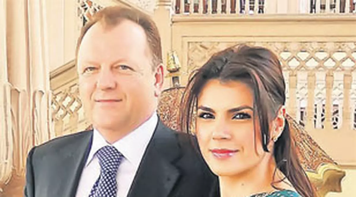 «Mi-am cumpărat costum de indiancă»