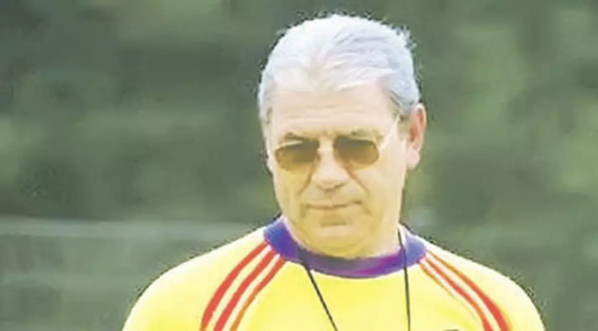 «Răzvan a greşit strategia»