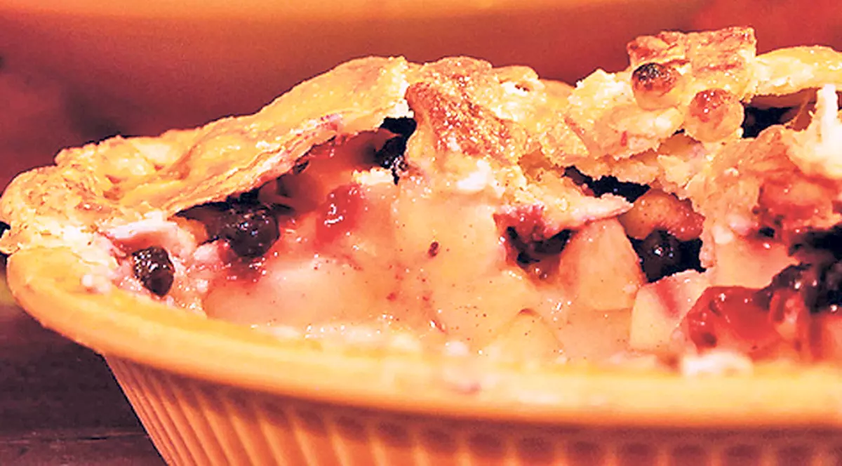 Plăcintă cu fructe de pădure (o reţetă pe zi)