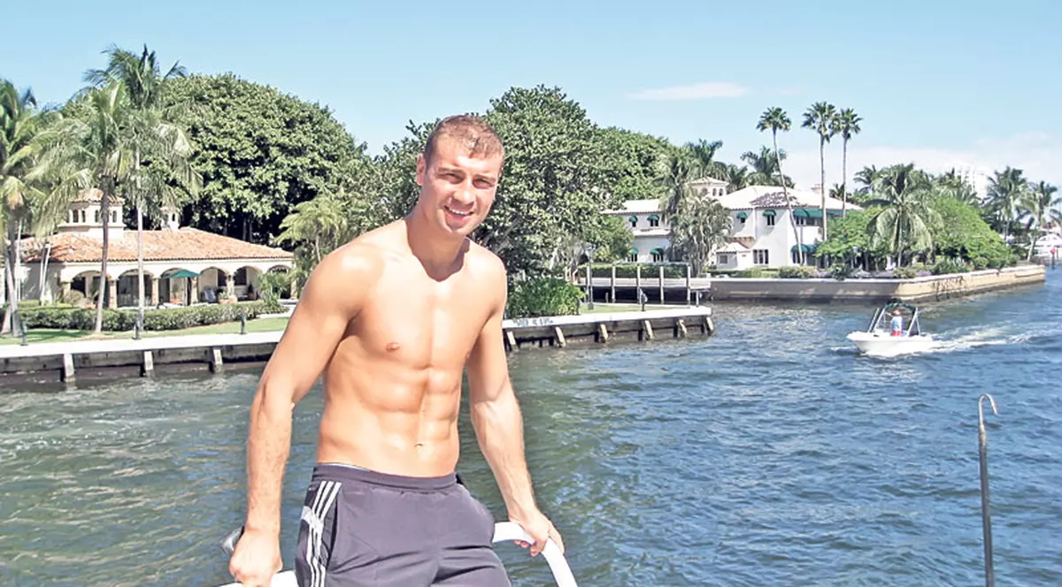 Bute, cantonament de 100.000 $