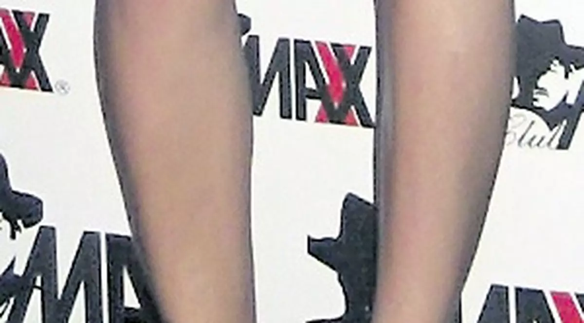 Tonciu, pe scenă în chiloţi de 2.000 €