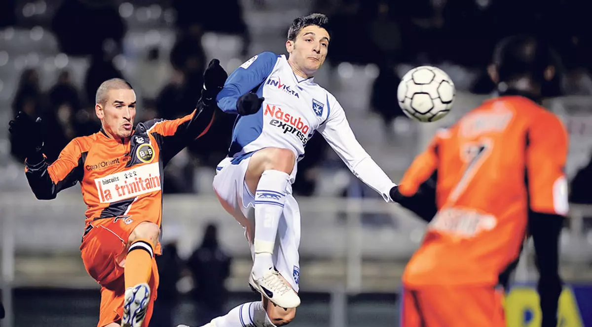 «Regele» paselor Niculae, aproape de titlu cu Auxerre