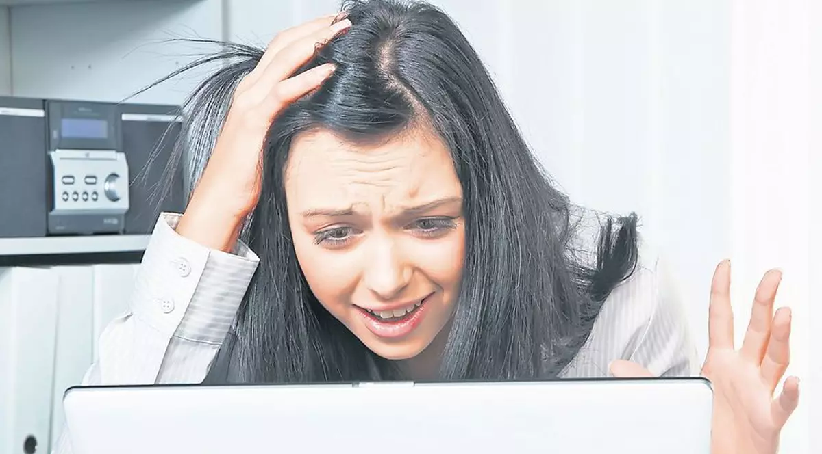 Un virus atacă românii pe Facebook