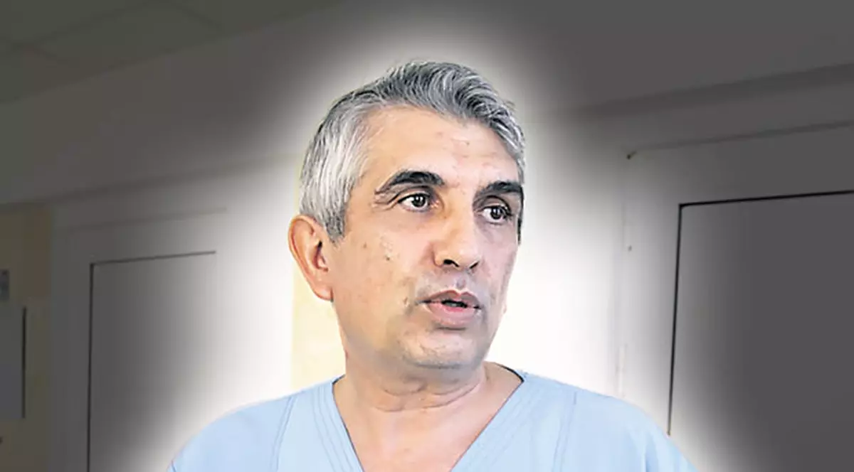 Îi dau 45.000 € pe lună