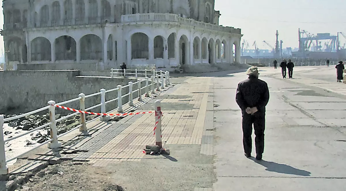 Cazinoul din Constanţa, la un pas de prăbuşire