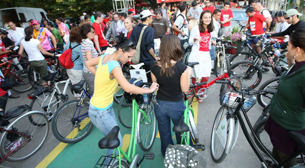 Biciclete "doar cu buletinul", în Herăstrău şi Kiseleff