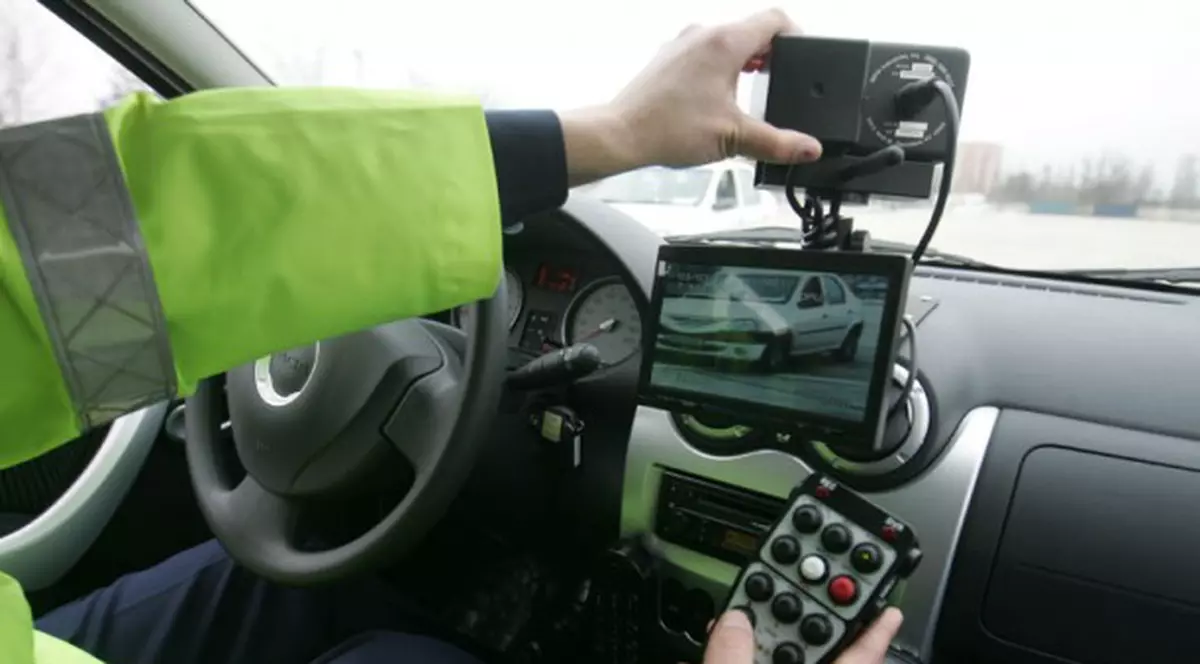Bărbat de 75 de ani, surprins de radar cu o viteză de 172 de km/h