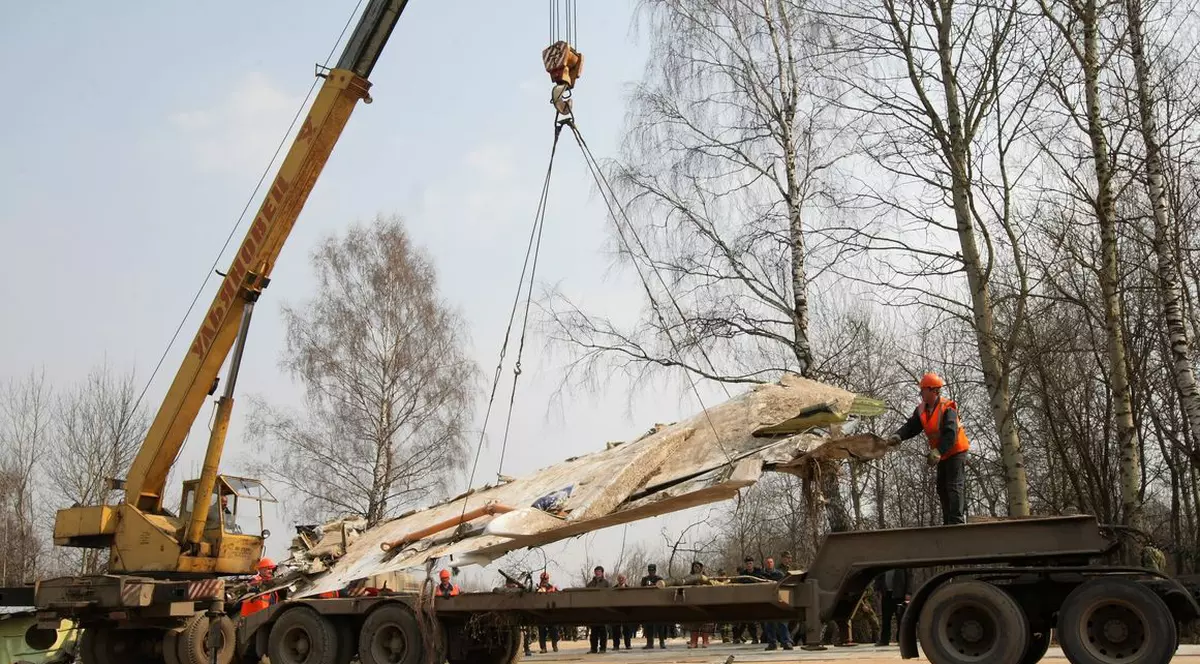 Aeronava preşedintelui polonez Lech Kaczynski nu era asigurată