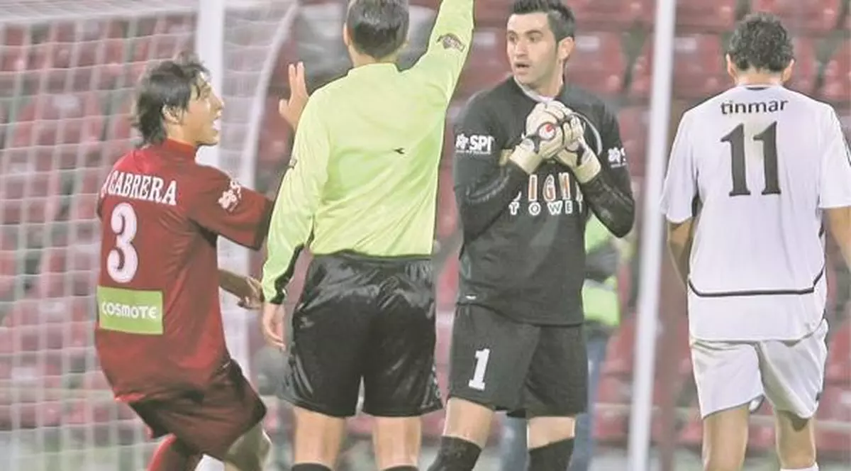 Surpriză de proporţii: Astra Ploieşti - CFR Cluj 1-0 