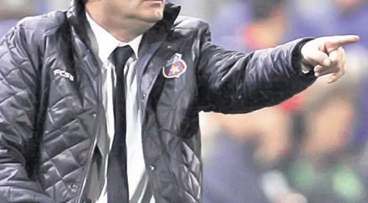 Stoichiţă se crede inima Stelei!