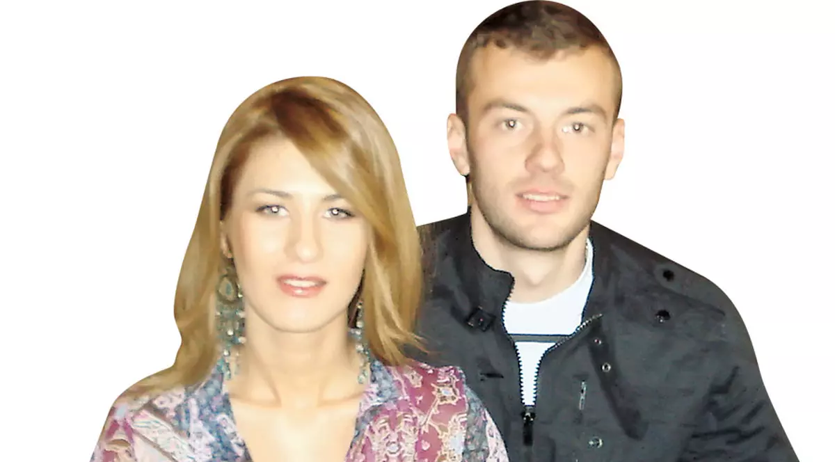 Nicolo, labele jos de pe Andra!