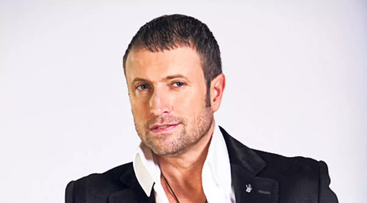 Bote a trecut la Kabbalah, ca Madonna