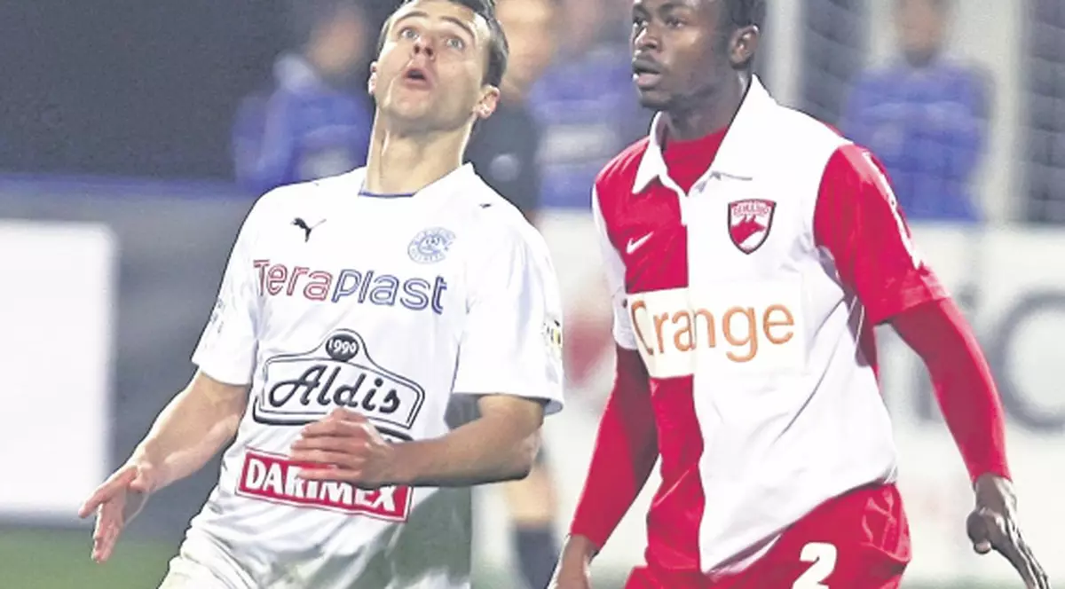 Moraes: "Goluri pentru Dumnezeu"