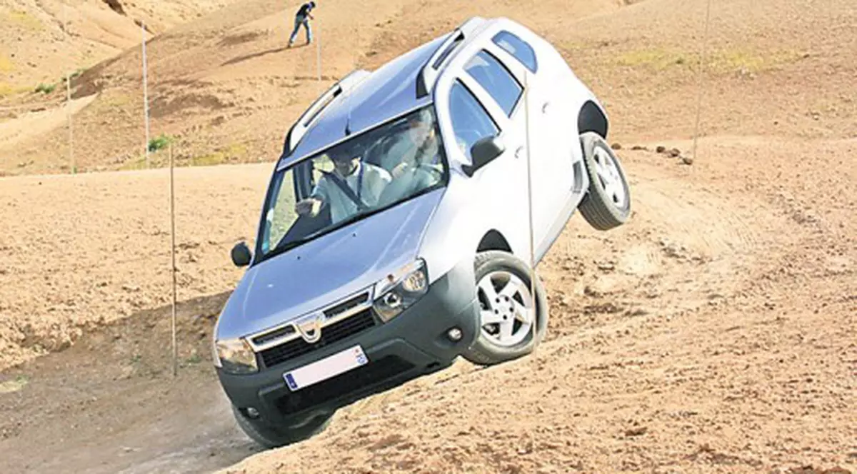 S-au vândut 266 de Dacia Duster în 4 zile