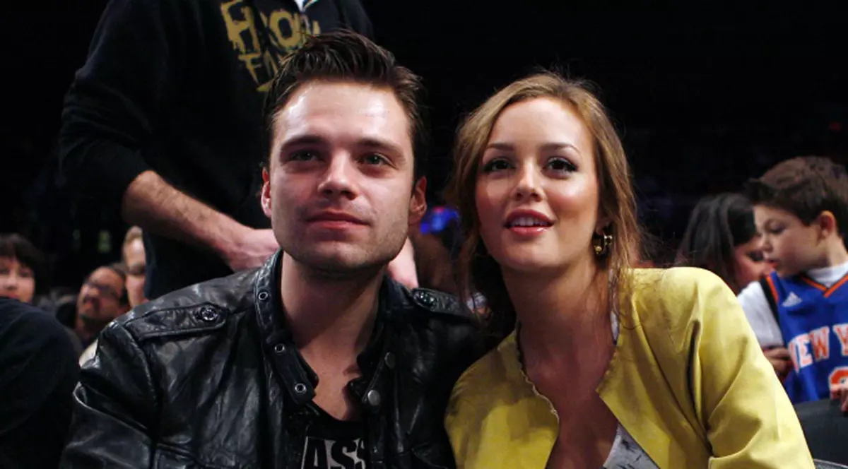 Sebastian Stan s-a împăcat cu Leighton, dar se distrează singur