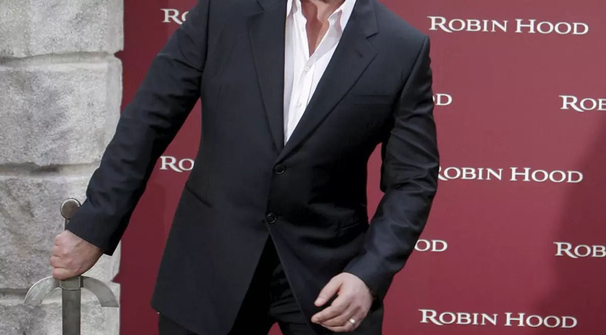 Russell Crowe: "Michael îmi făcea farse la telefon"