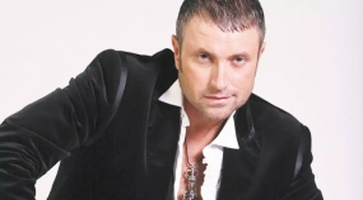 Cătălin Botezatu: "Încă nu am învăţat să cer bani pentru interviuri"