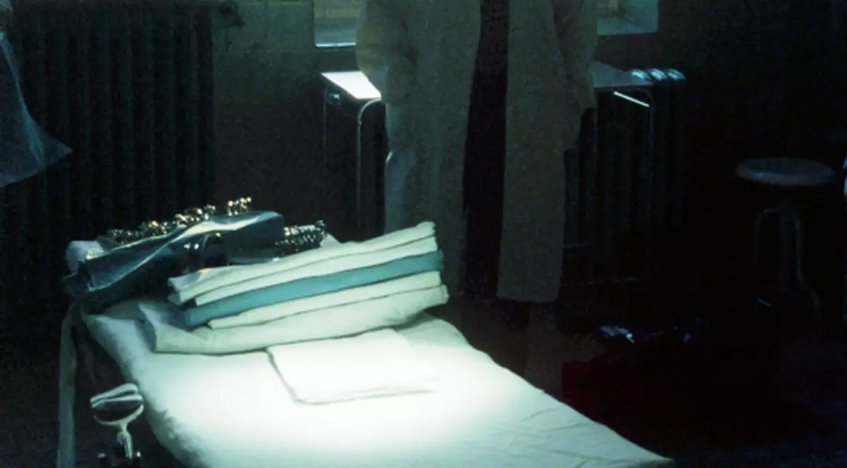 S-a rupt masa cu pacientul, în timpul operaţiei