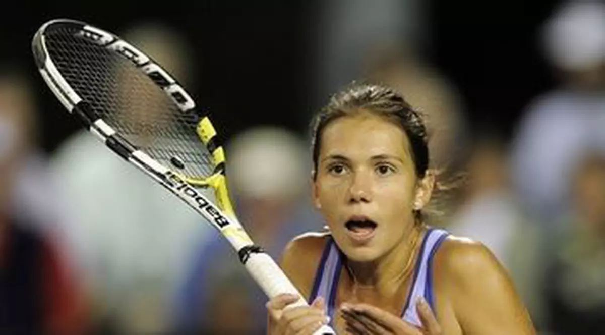 Cum s-a apucat Raluca Olaru de tenis? "Aveam 7 ani şi eram..."