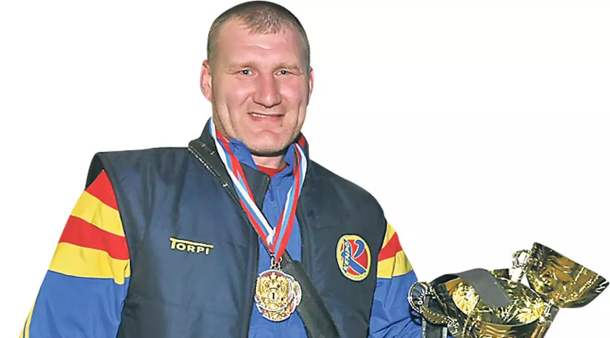 Tolea îi dedică medaliile de la CE de Kempo Magdei Ciumac: 'Să se spele cu ele pe cap'