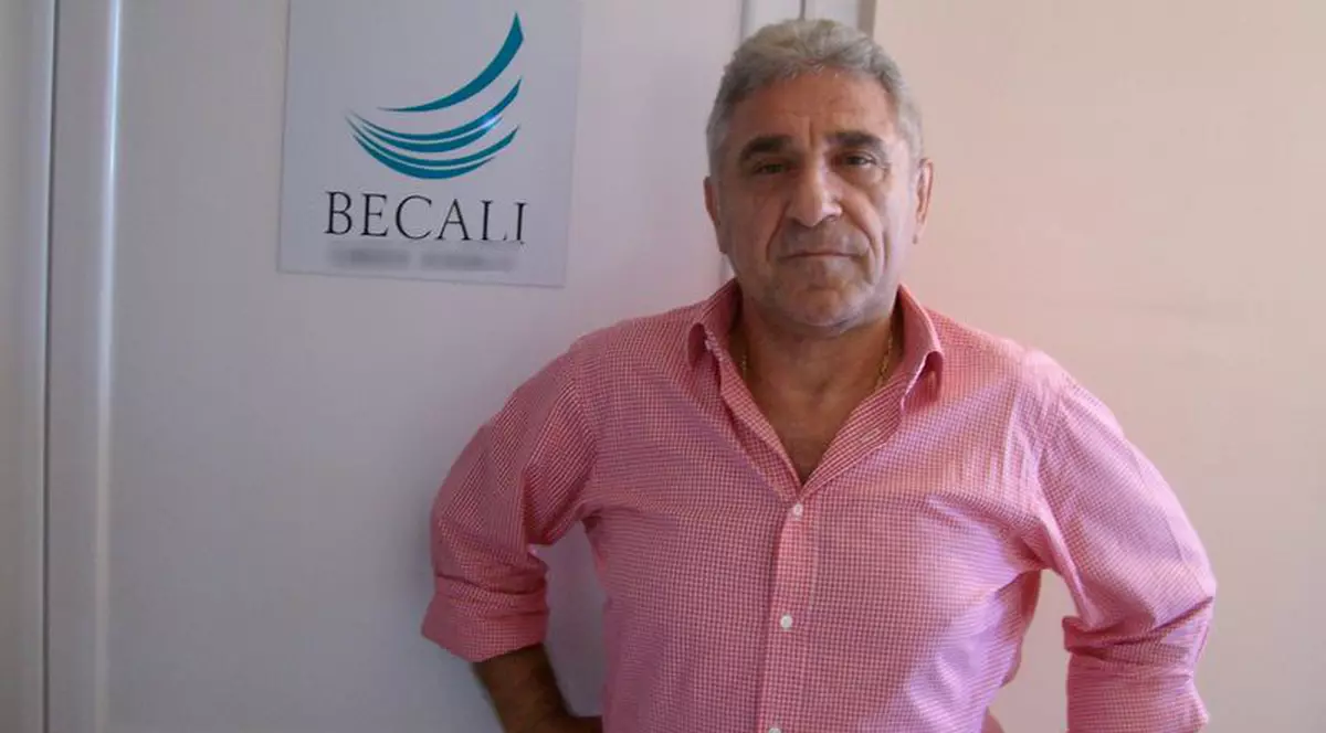 Familia lui Giovani Becali vrea terenuri de milioane de euro