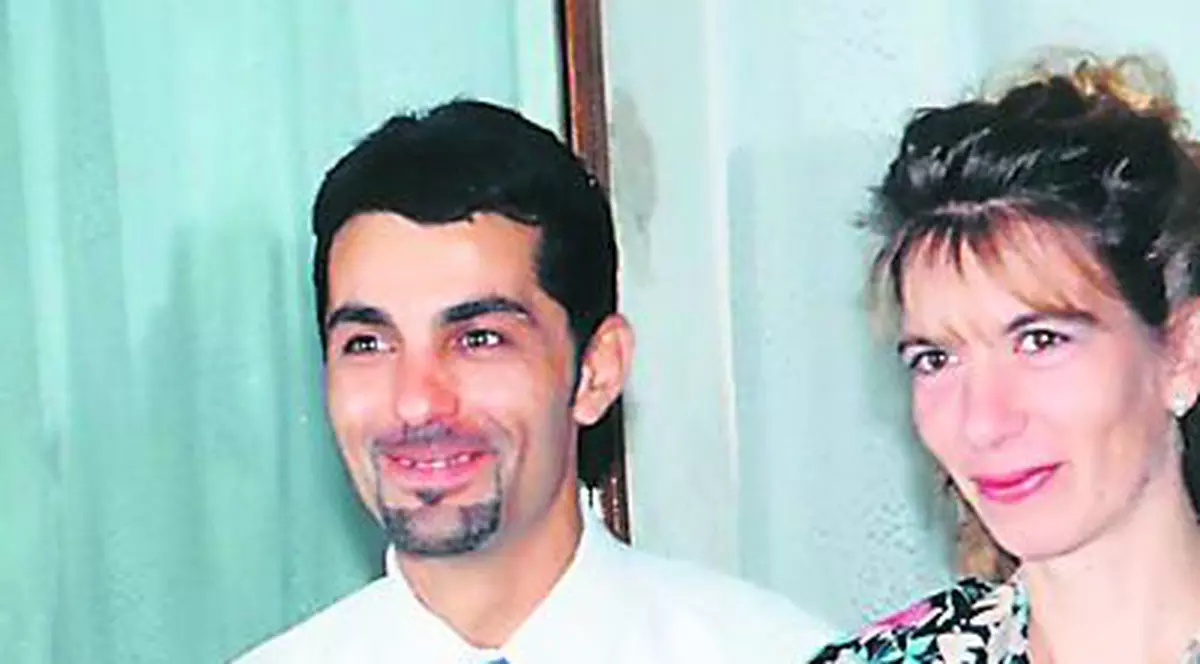 Îşi caută fiica dispărută de cinci ani