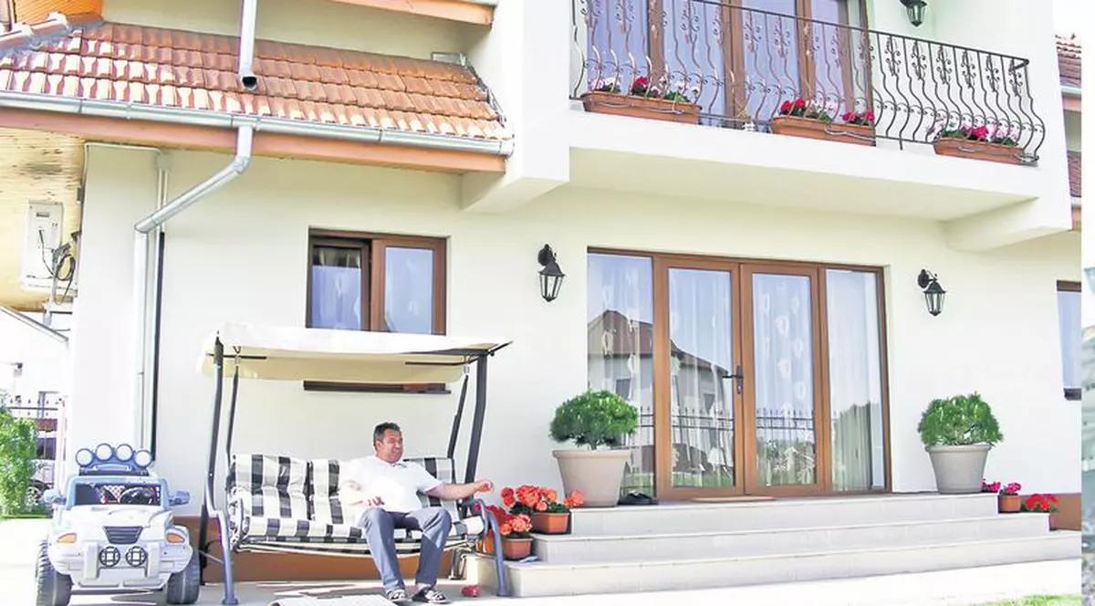 Exclusiv | Iovan, casă de 180.000 €