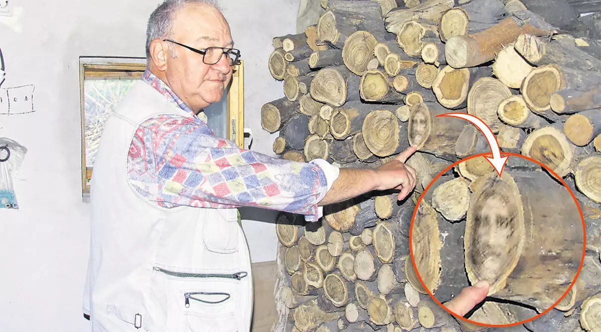 Icoanele din lemn i-au ucis familia