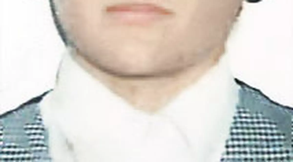 Băiatul schizofrenic din Botoşani, legat de pat la spital