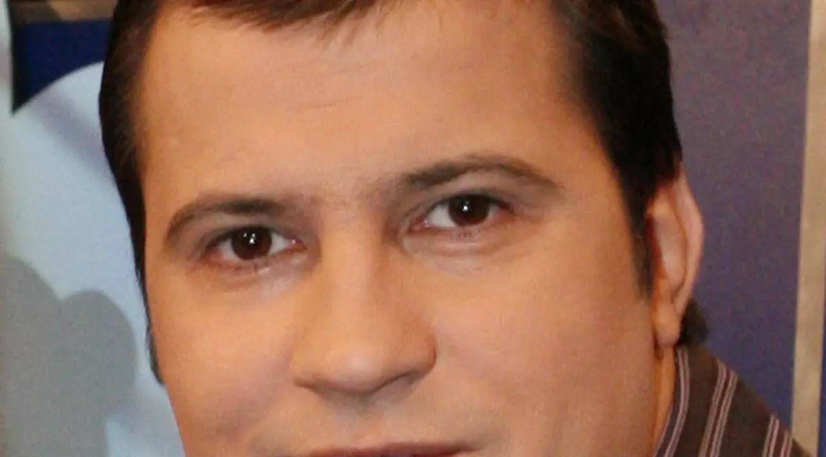 Huidu: “Le mulţumesc celor care au asfaltat strada 13 septembrie a 6-a oară în 5 ani. Lua-v-ar dracu!”