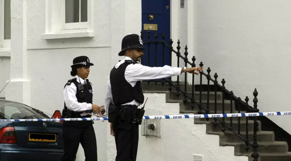 Alertă în Marea Britanie. Un dispozitiv suspect a fost găsit într-un apartament. Zeci de persoane evacuate