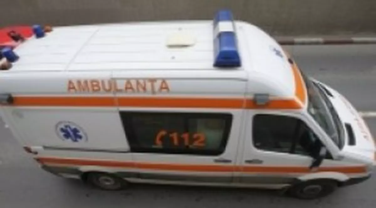 Bătrân dus la spital cu jumătate de corp putrezit