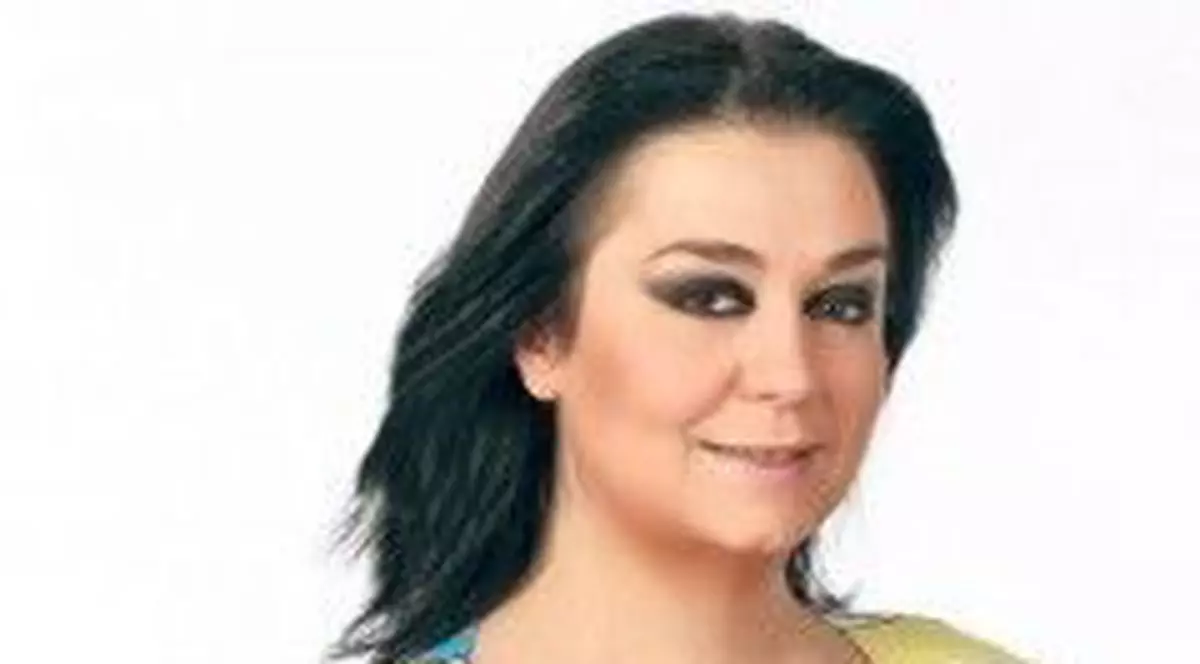 Monica Anghel va lansa un album cu fratele său