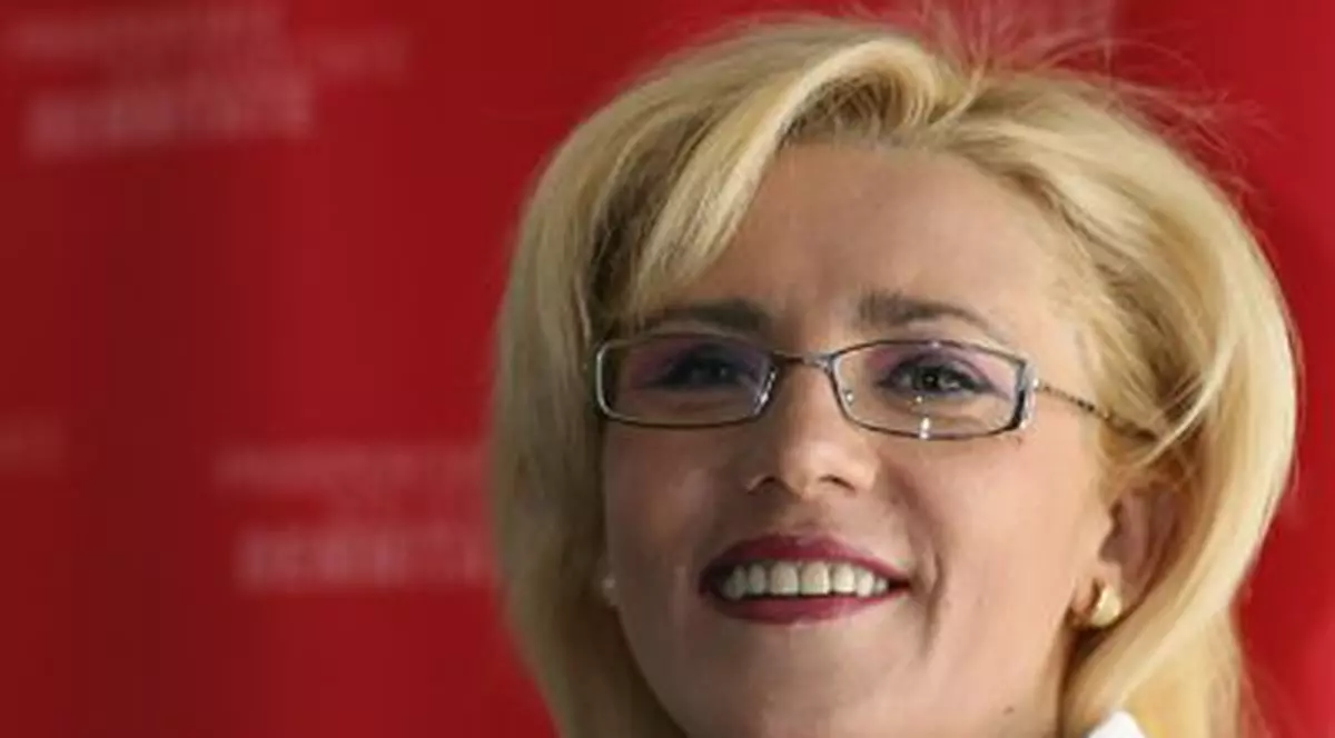 Europarlamentarul Corina Creţu cere scoaterea vizelor SUA pentru români