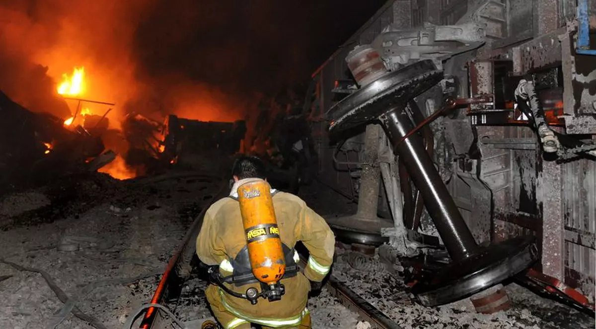 10 morţi şi 5 răniţi în urma coliziunii între două trenuri, în Mexic