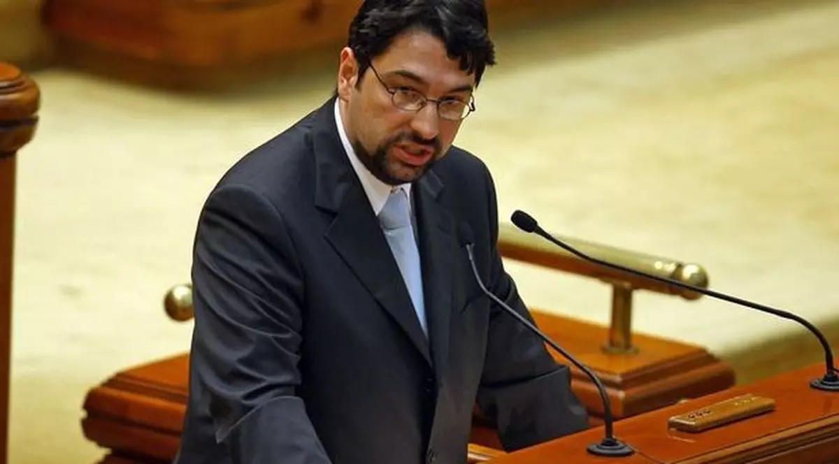 Sever Voinescu susţine remanierea imediată a Guvernului 