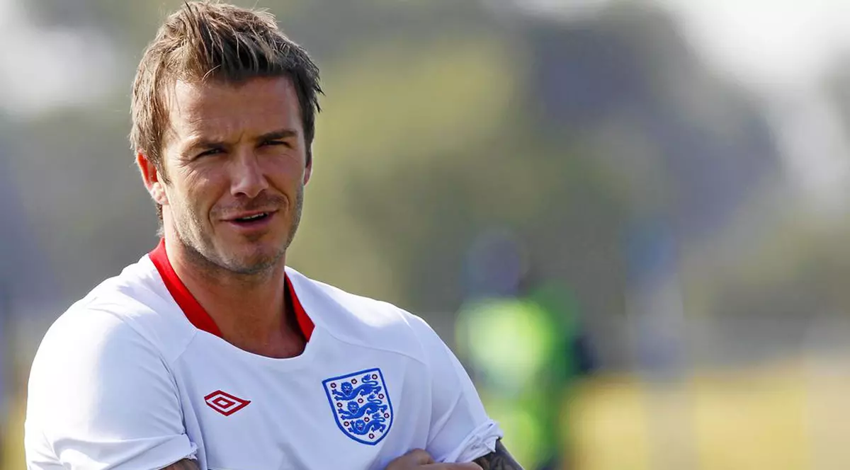 Un tricou cu autograful lui Beckham, care urma să fie vândut în scop caritabil, a fost furat