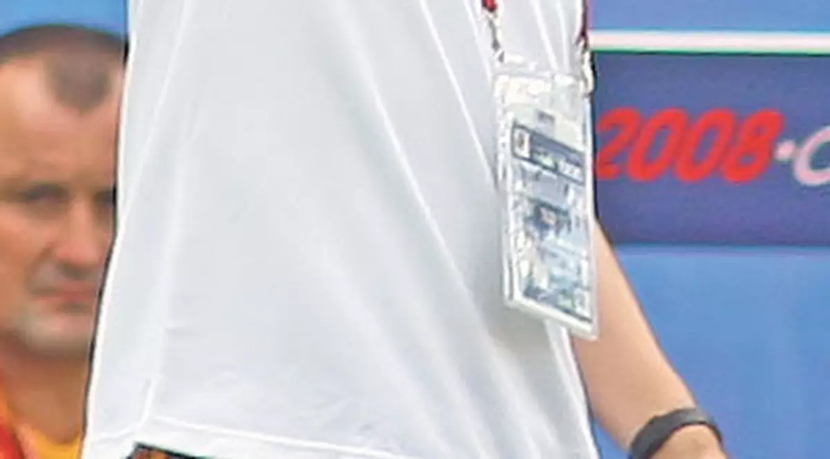 Piţi are primă de obiectiv: 2.000.000 €