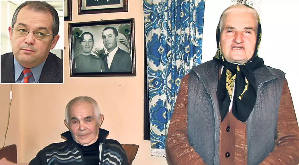 Emil Boc le ia părinţilor 73 de lei din buzunar