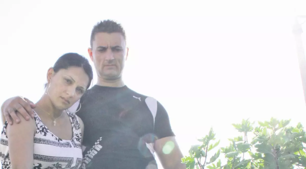 Exclusiv | Doi tineri îi acuză pe medici de moartea bebeluşului lor: «Ce-aţi făcut cu fetiţa noastră?»