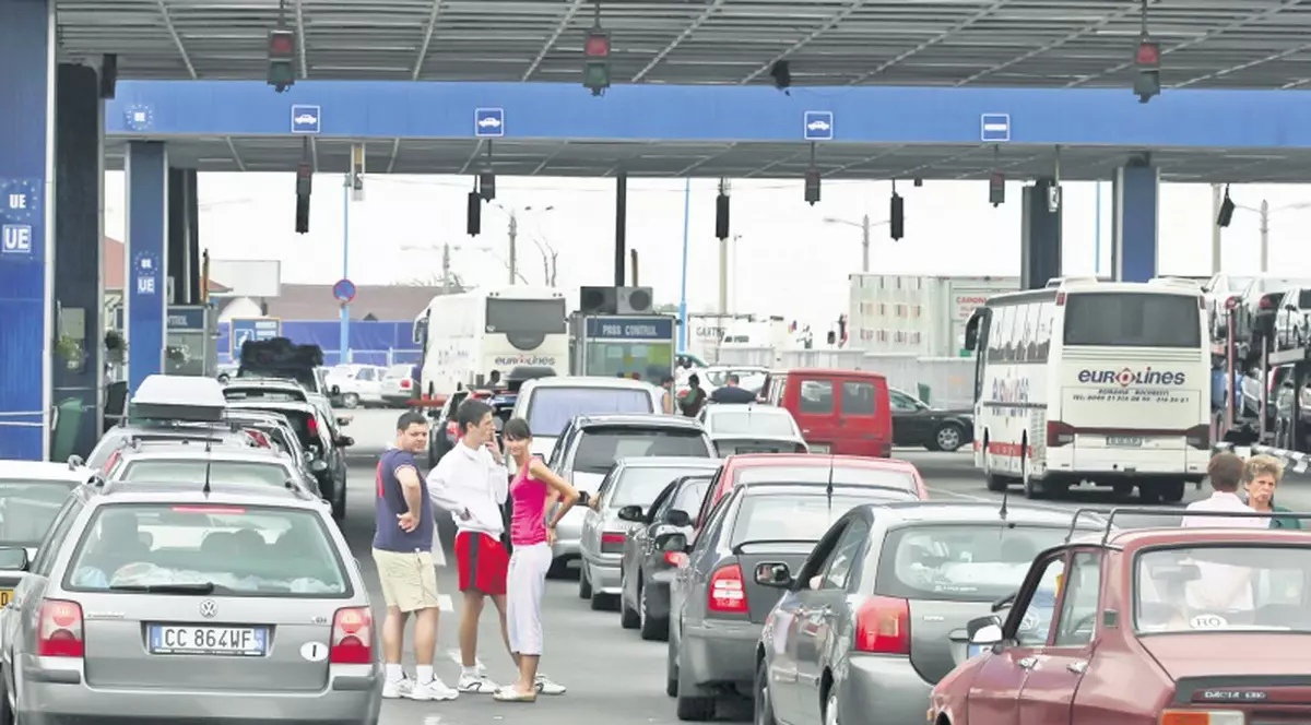 O fetiță de 12 ani a vrut să treacă granița cu buletinul surorii de 21 de ani. A fost prinsă la Vama Nădlac